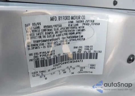 2005 Ford Focus Zx4 z USA, uszkodzony, nr VIN 1FAFP34N95W268472